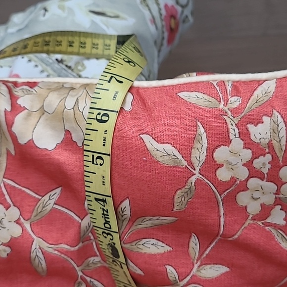 EUC Lauren Ralph Lauren Villa Camelia Floral Fretwork Comforter/Euro Shams Set - Picture 9 of 11